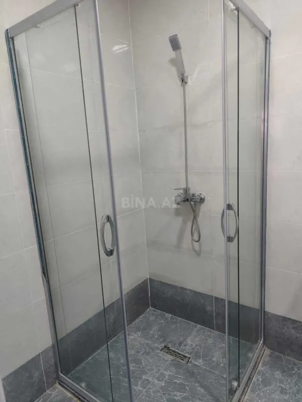Kirayə verilir 2 otaqlı mənzil 68 m²