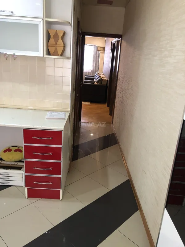 Kirayə verilir 3 otaqlı mənzil 85 m²