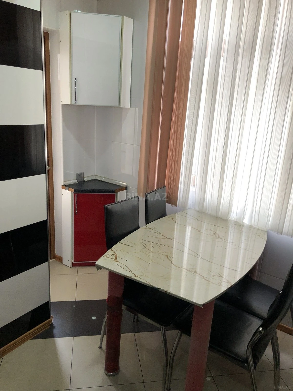 Kirayə verilir 3 otaqlı mənzil 85 m²