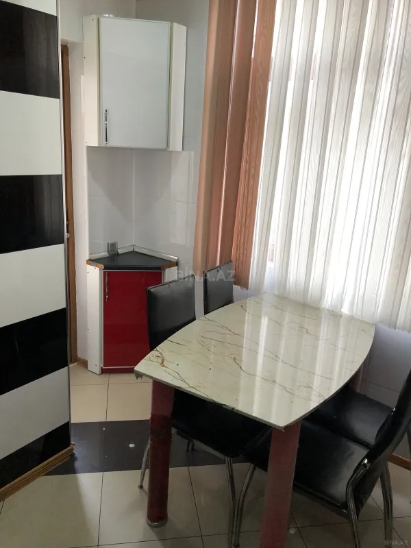 Kirayə verilir 3 otaqlı mənzil 85 m²
