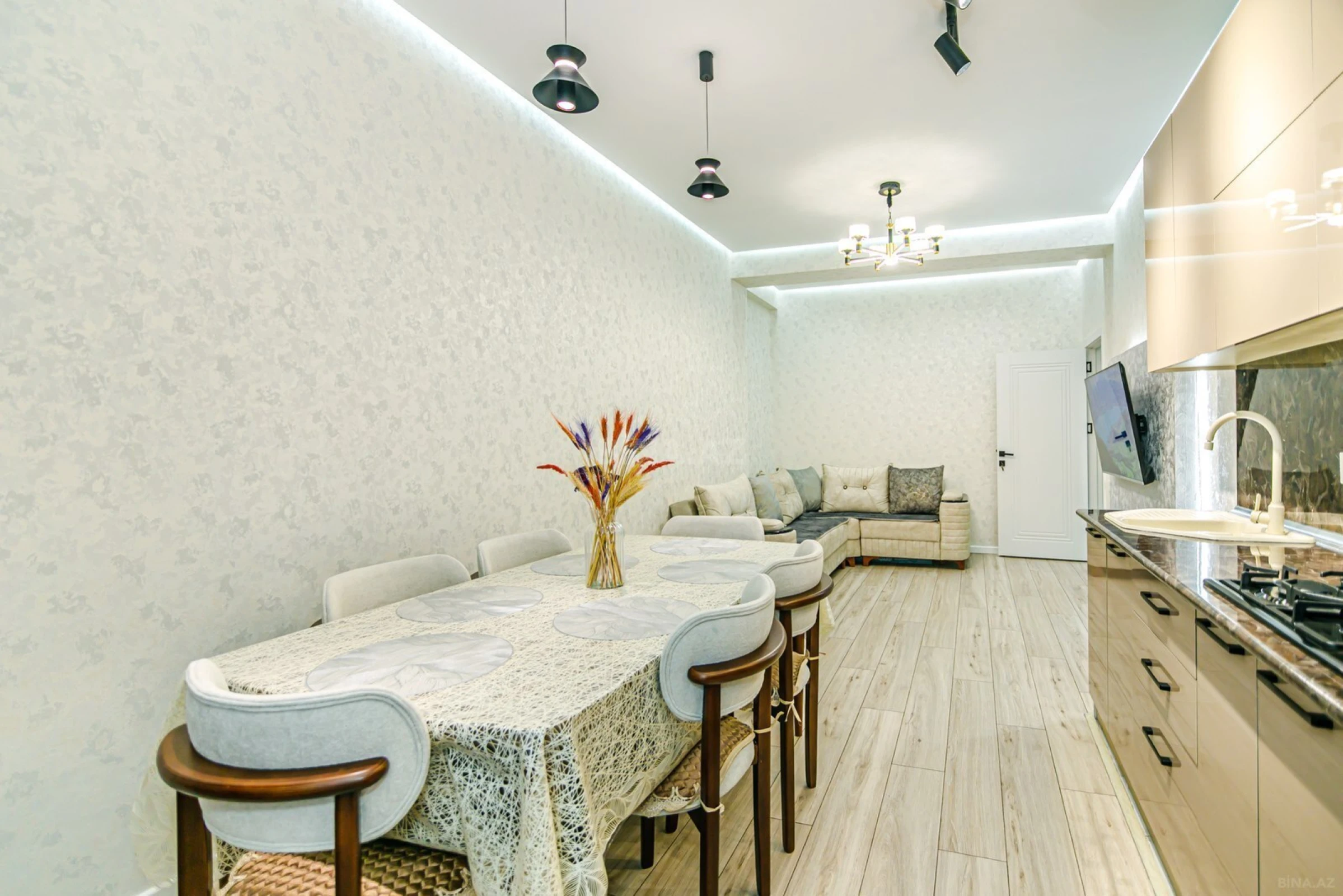 Kirayə verilir 3 otaqlı mənzil 100 m²