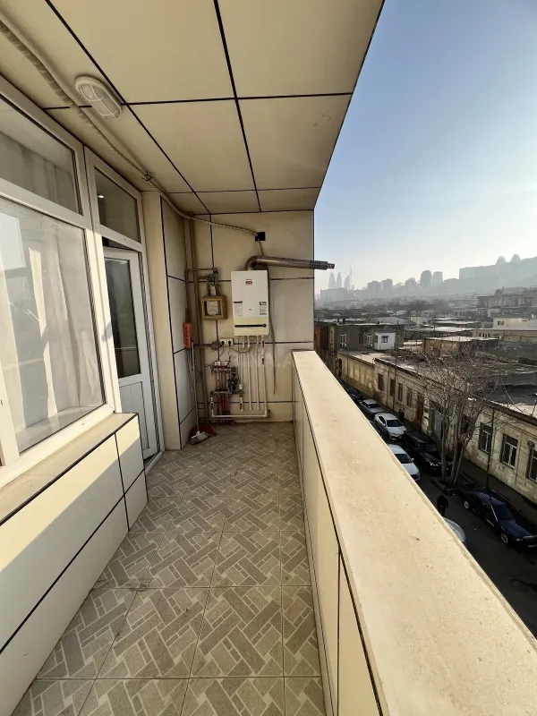 Kirayə verilir 3 otaqlı mənzil 120 m²