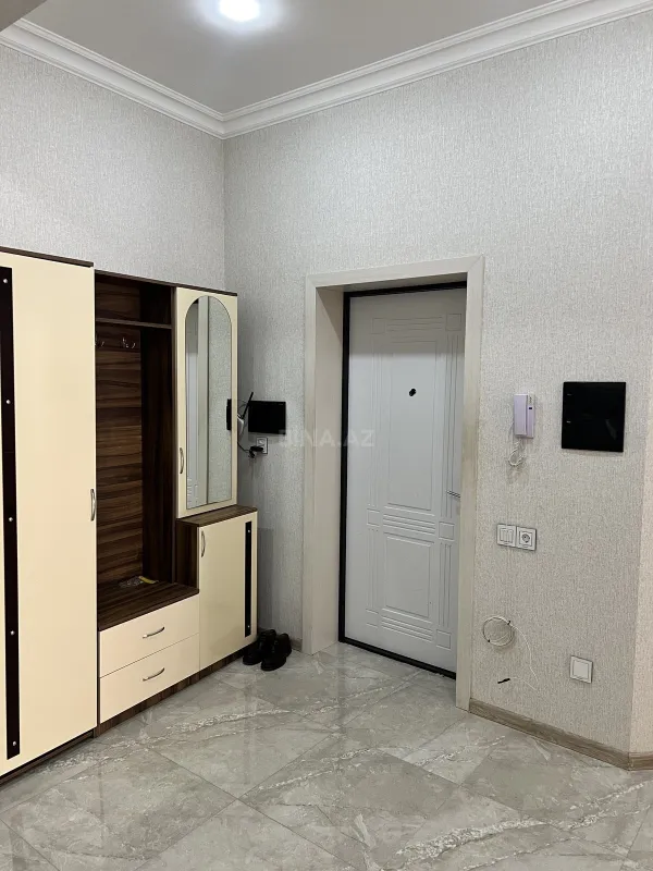 Kirayə verilir 3 otaqlı mənzil 120 m²
