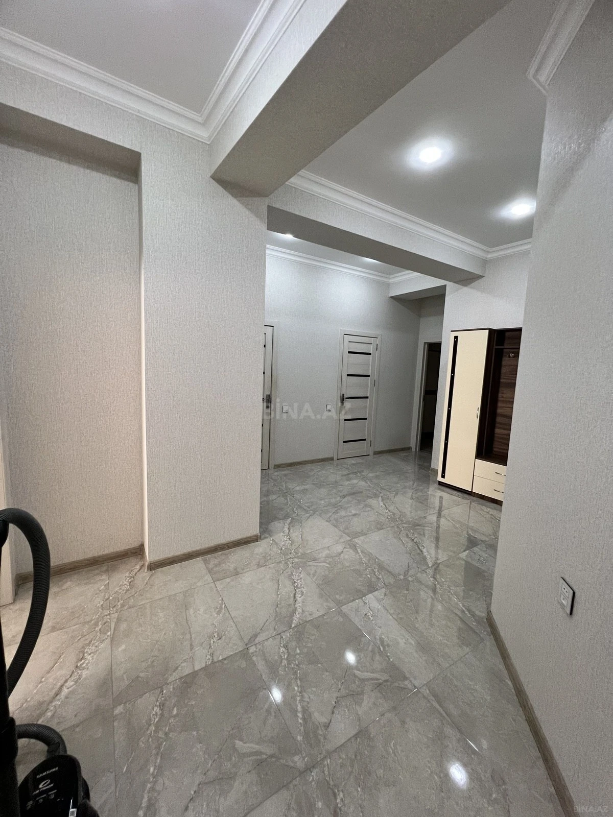 Kirayə verilir 3 otaqlı mənzil 120 m²