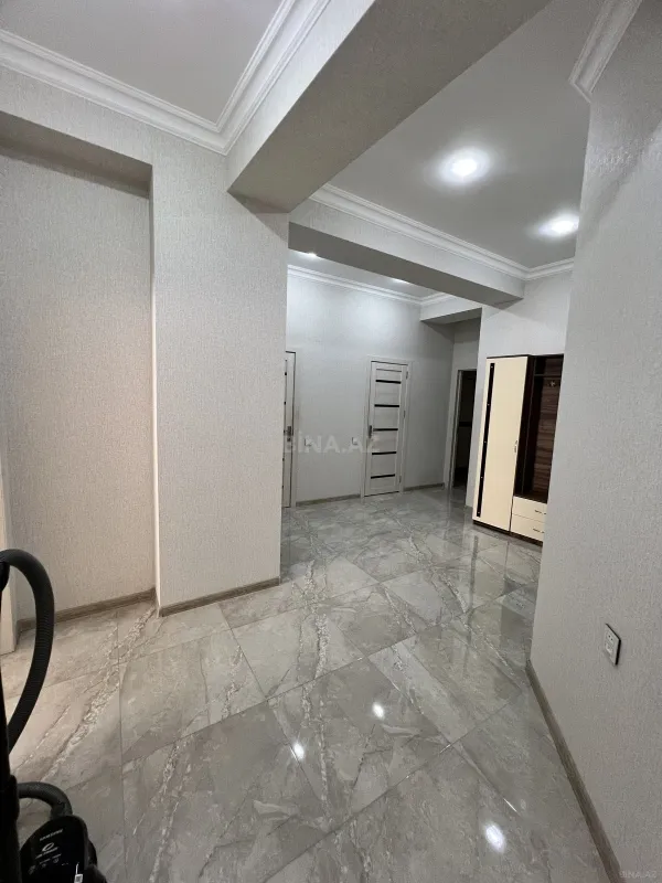Kirayə verilir 3 otaqlı mənzil 120 m²