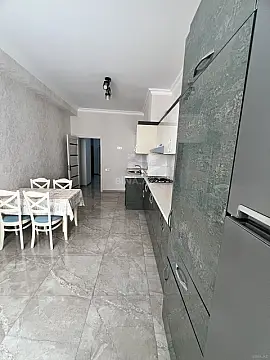 Kirayə verilir 3 otaqlı mənzil 120 m²