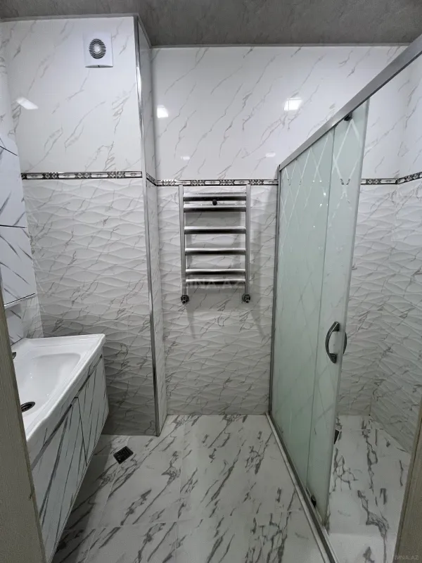 Kirayə verilir 3 otaqlı mənzil 120 m²