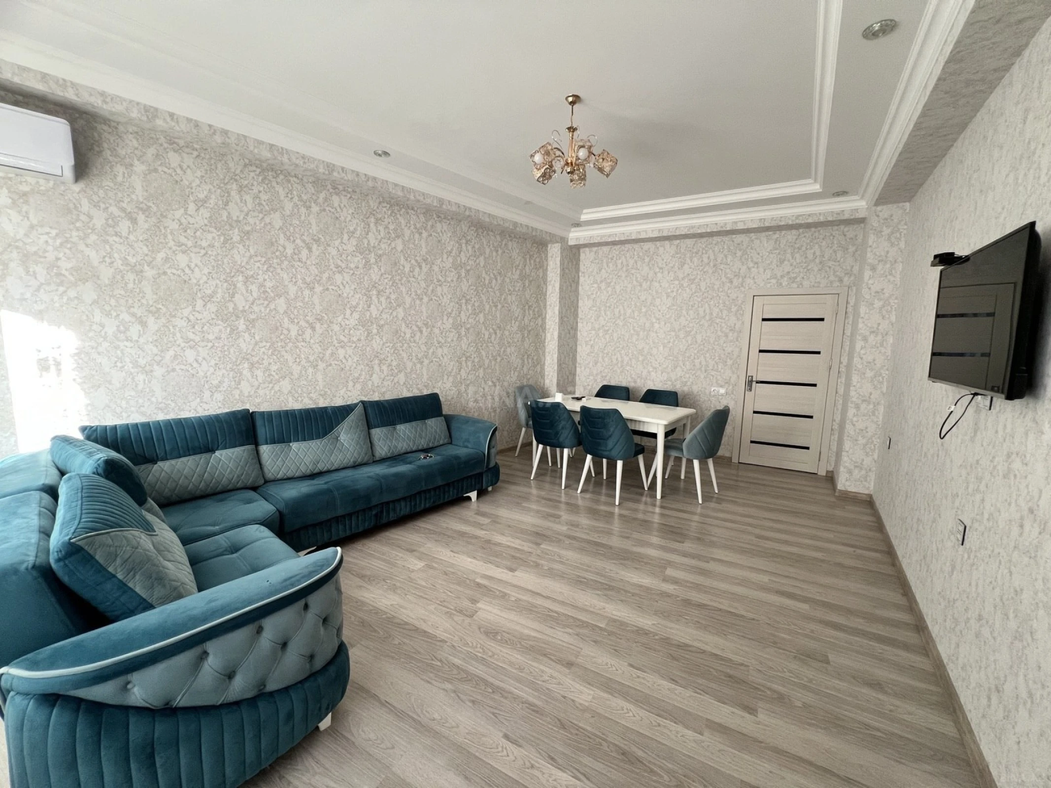 Kirayə verilir 3 otaqlı mənzil 120 m²