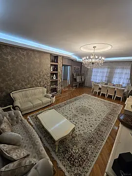 Satılır 7 otaqlı həyət evi 300 m²