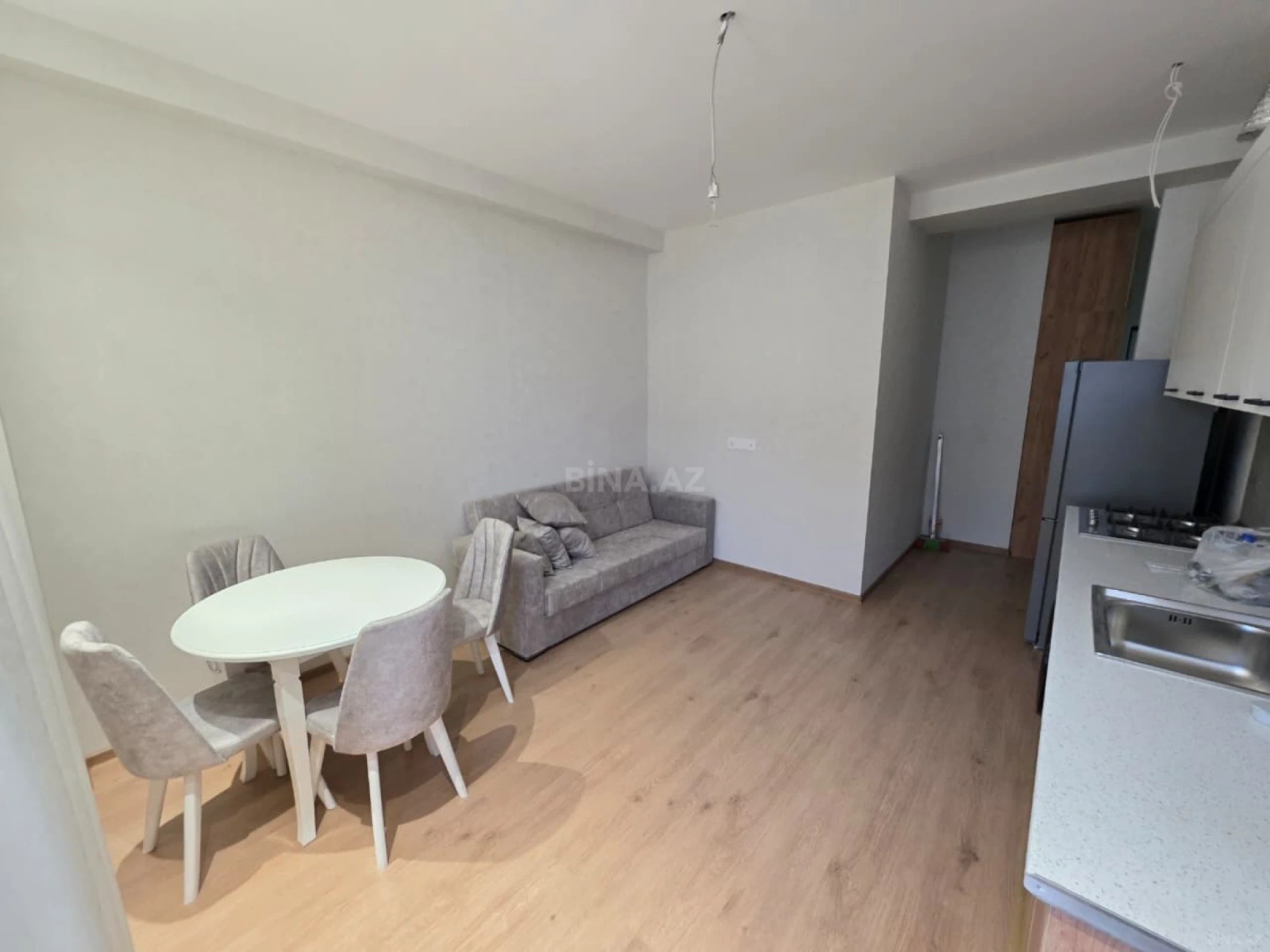 Kirayə verilir 2 otaqlı mənzil 48 m²