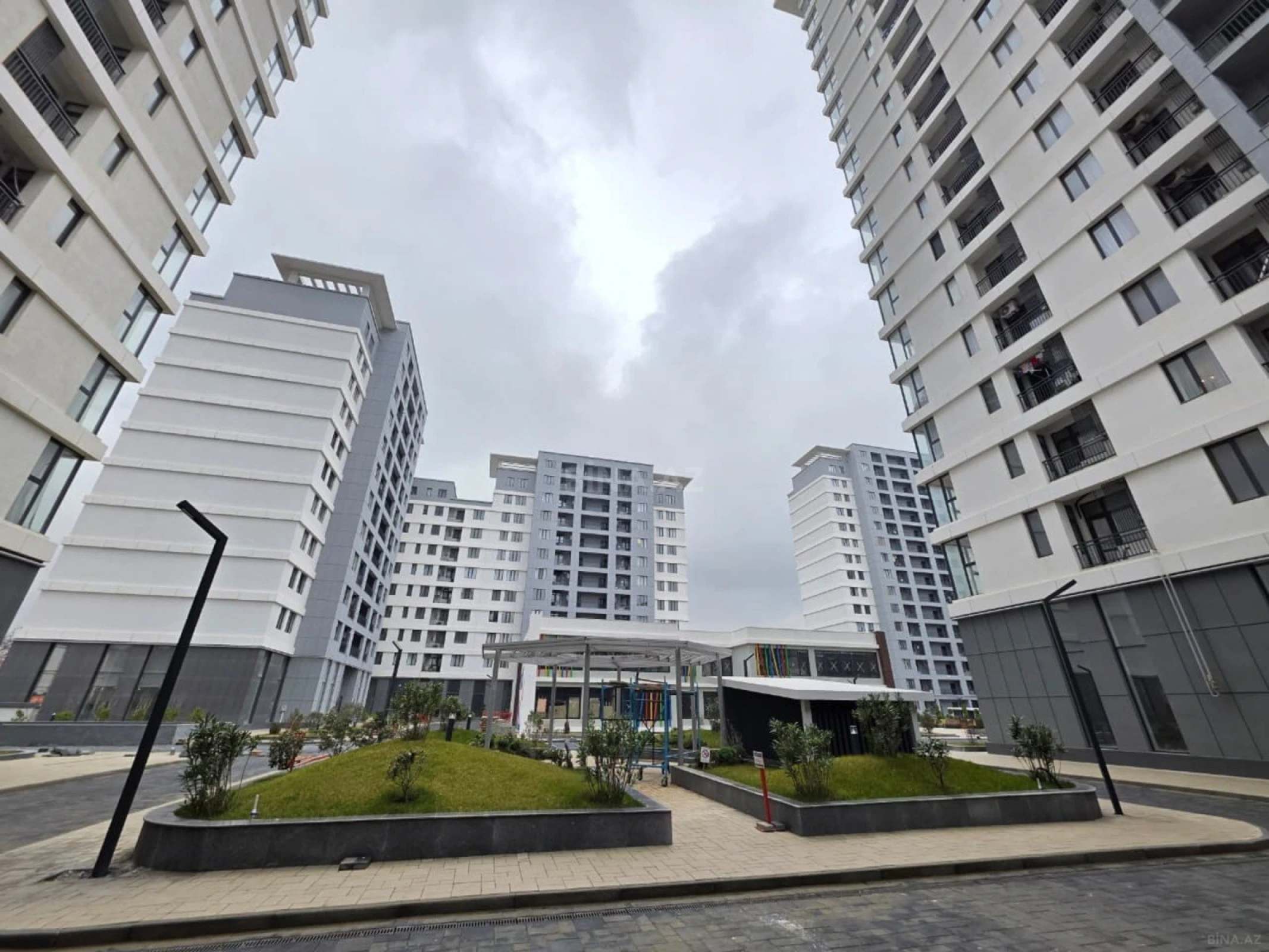 Kirayə verilir 2 otaqlı mənzil 48 m²