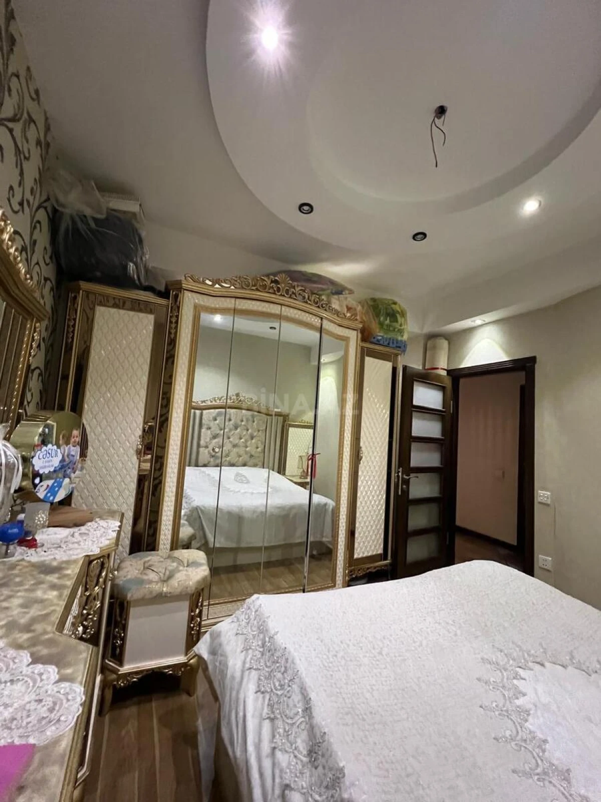 Kirayə verilir 2 otaqlı mənzil 60 m²