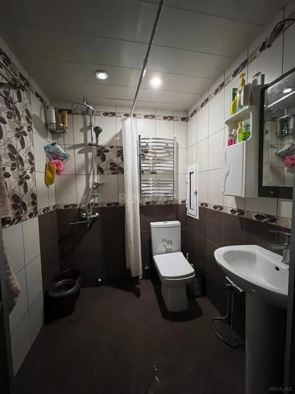 Kirayə verilir 2 otaqlı mənzil 60 m²