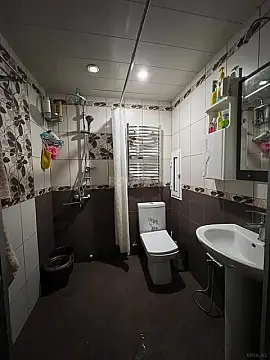 Kirayə verilir 2 otaqlı mənzil 60 m²