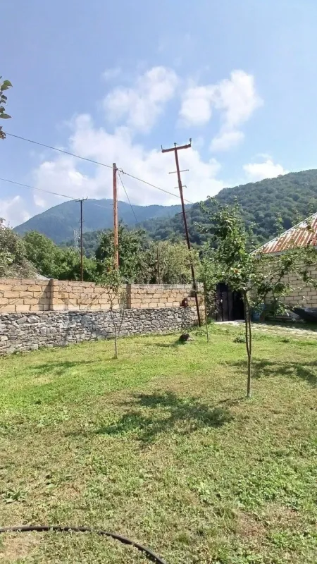 Kirayə verilir 3 otaqlı həyət evi 100 m²