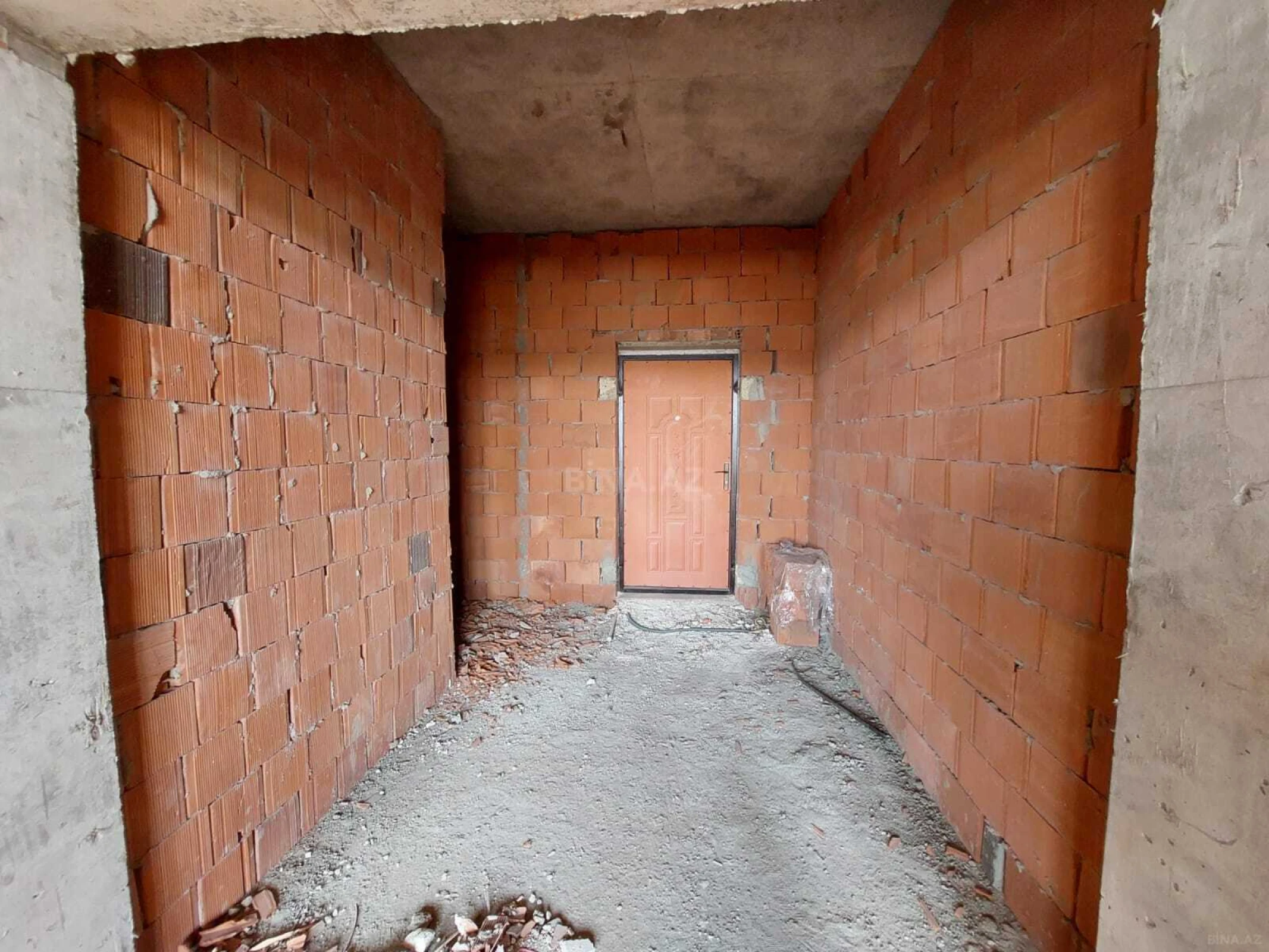 Satılır 1 otaqlı mənzil 51 m²