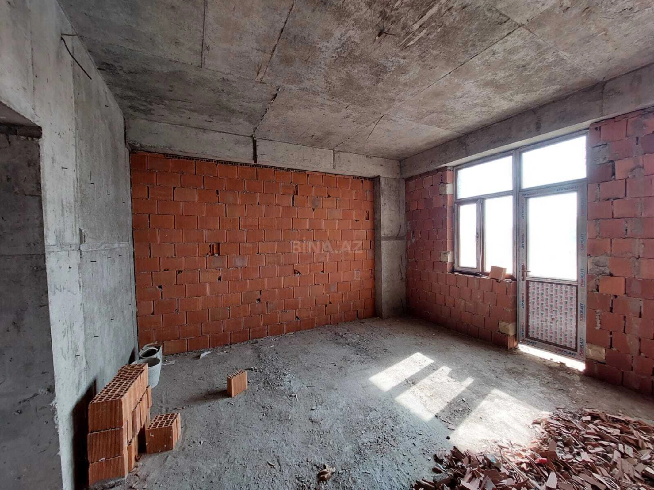 Satılır 1 otaqlı mənzil 51 m²