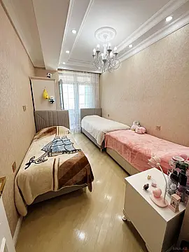 Satılır 3 otaqlı mənzil 88.5 m²