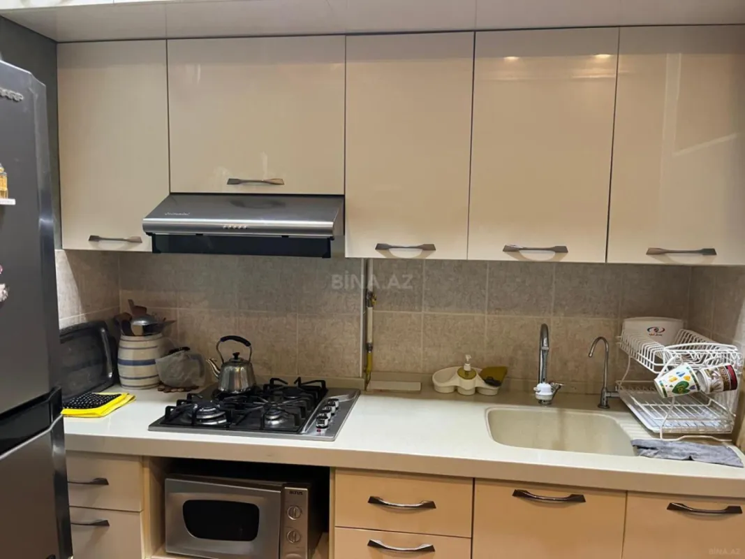 Kirayə verilir 3 otaqlı mənzil 100 m²