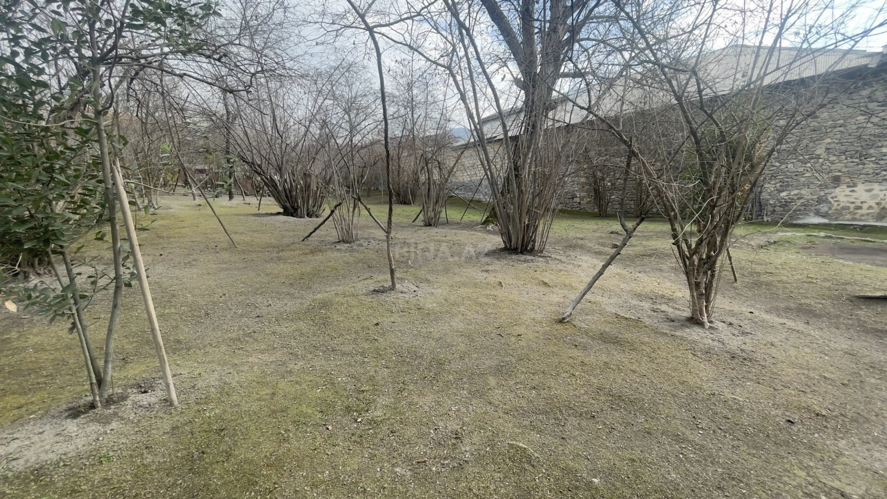 Satılır torpaq sahəsi 8 m²