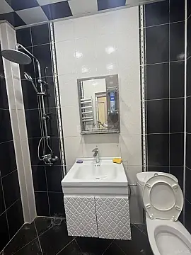 Kirayə verilir 2 otaqlı mənzil 50 m²