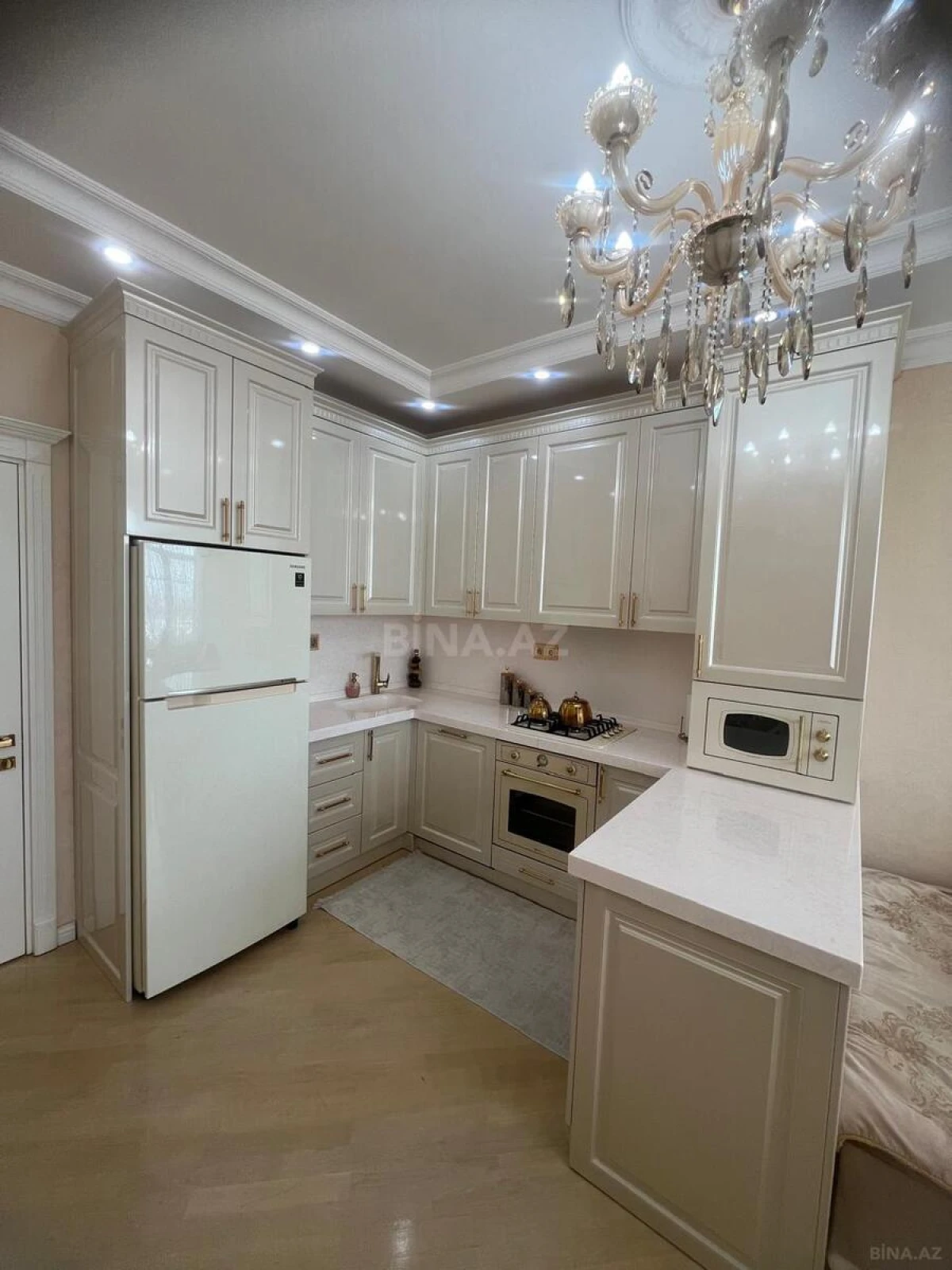 Satılır 3 otaqlı mənzil 90 m²