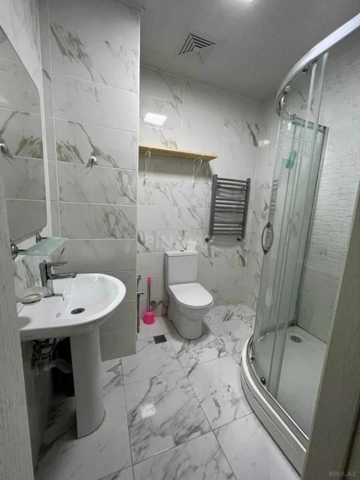 Kirayə verilir 2 otaqlı mənzil 60 m²