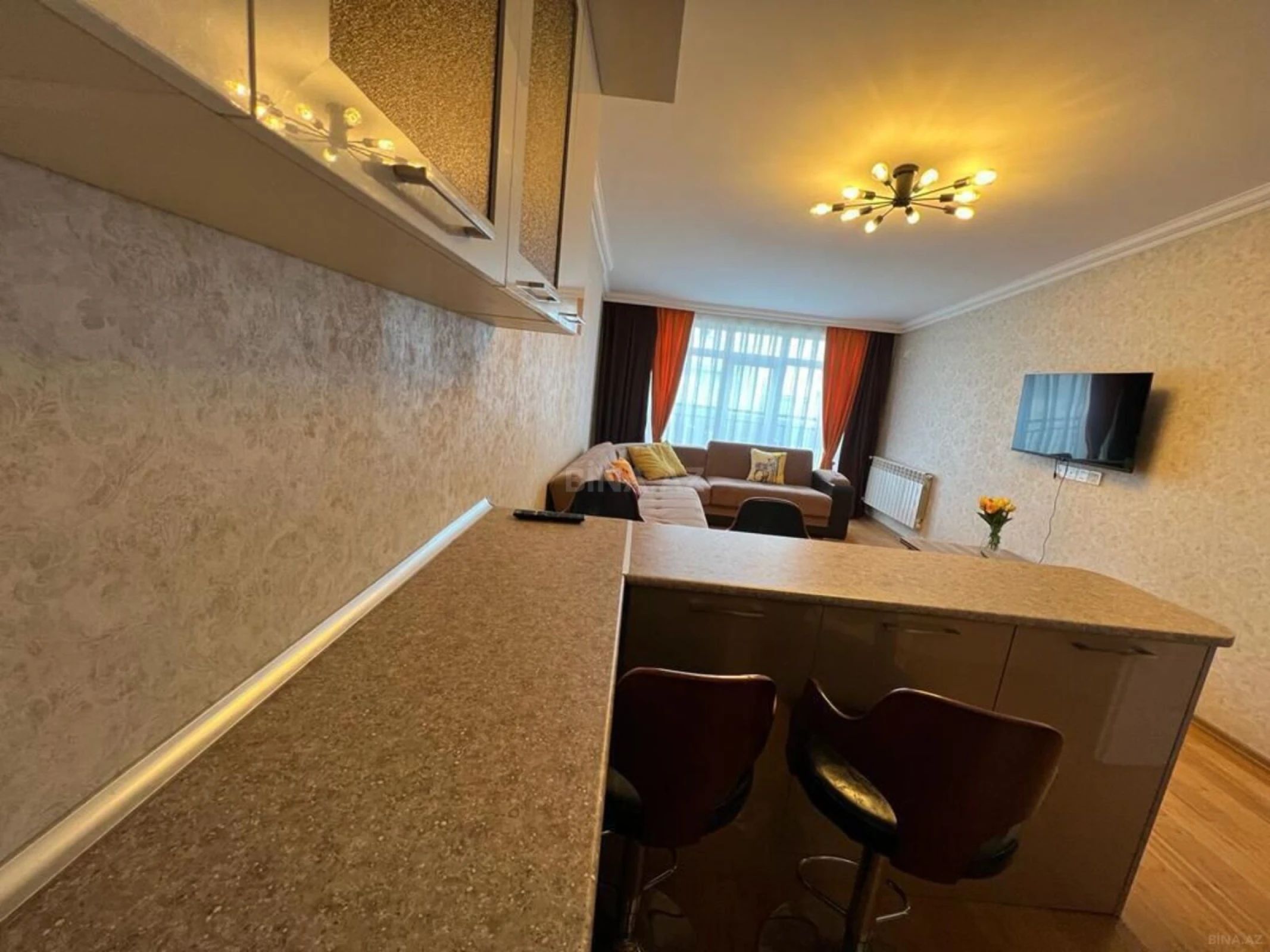 Kirayə verilir 2 otaqlı mənzil 60 m²