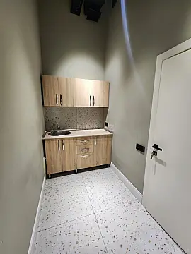 Kirayə verilir 2 otaqlı ofis 55 m²