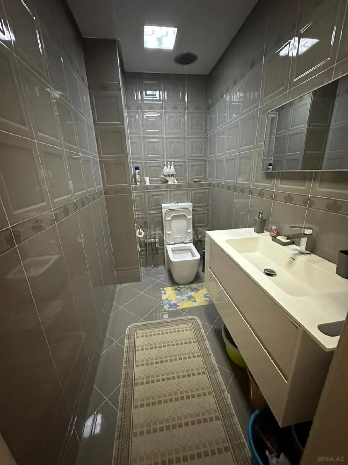 Kirayə verilir 2 otaqlı mənzil 100 m²