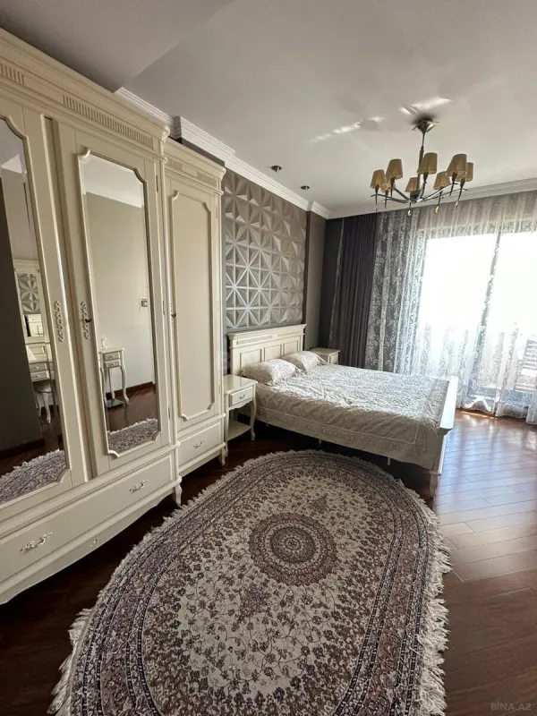 Kirayə verilir 2 otaqlı mənzil 100 m²