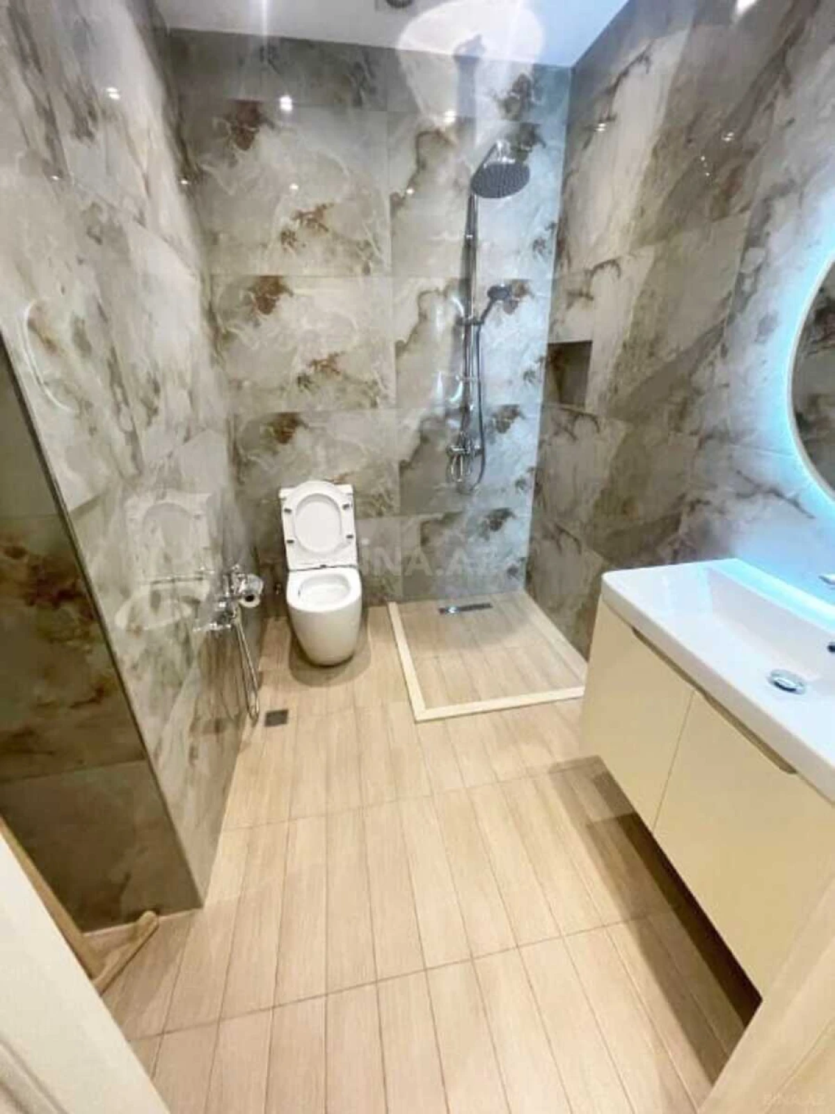 Kirayə verilir 3 otaqlı mənzil 125 m²
