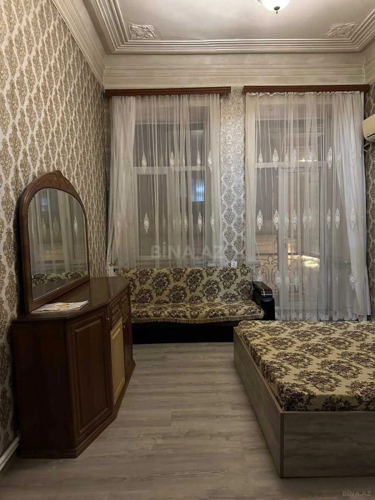 Kirayə verilir 2 otaqlı mənzil 61 m²