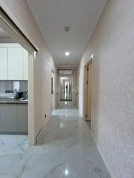 Satılır 3 otaqlı mənzil 98 m²