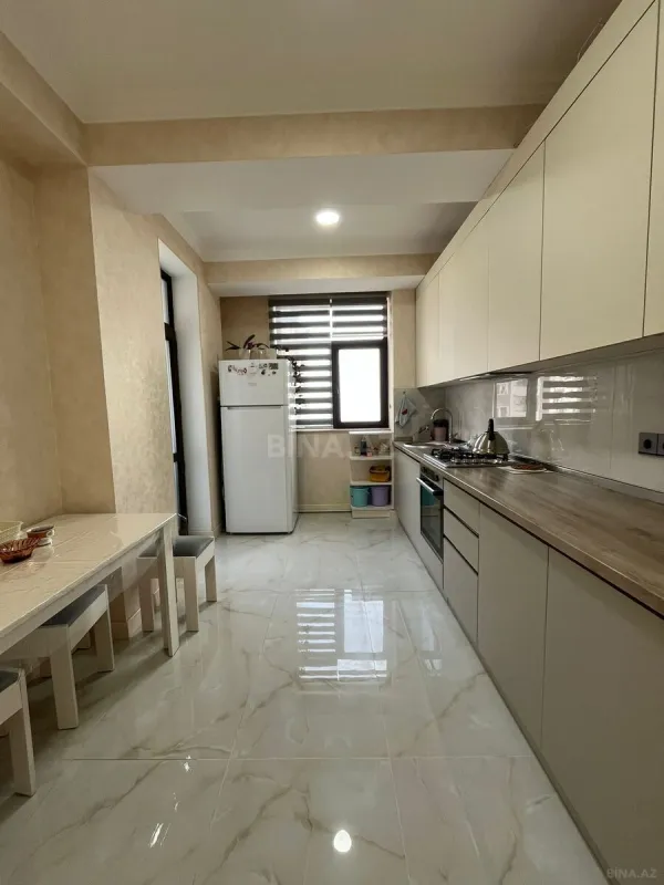 Satılır 3 otaqlı mənzil 98 m²