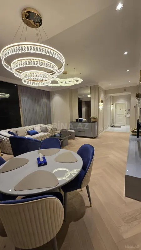 Kirayə verilir 2 otaqlı mənzil 80 m²