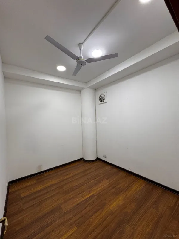 Kirayə verilir 2 otaqlı ofis 30 m²