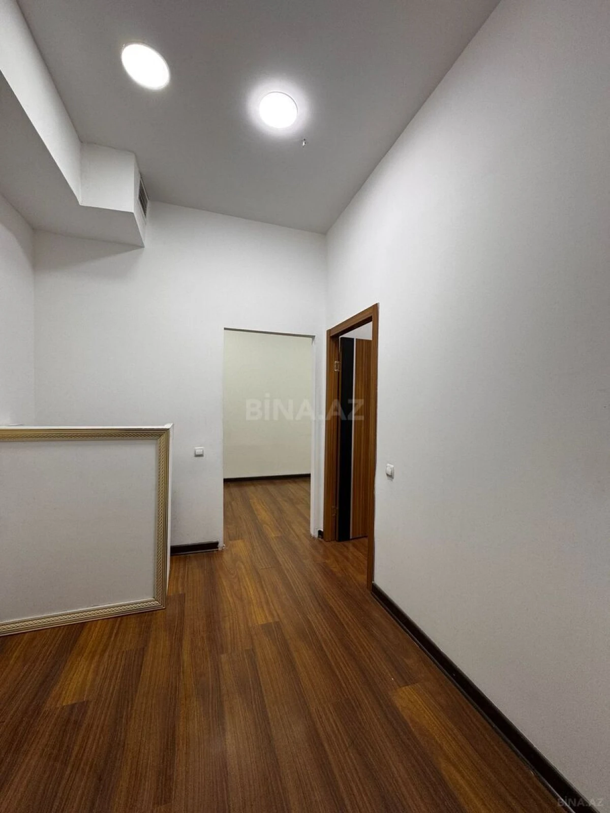 Kirayə verilir 2 otaqlı ofis 30 m²