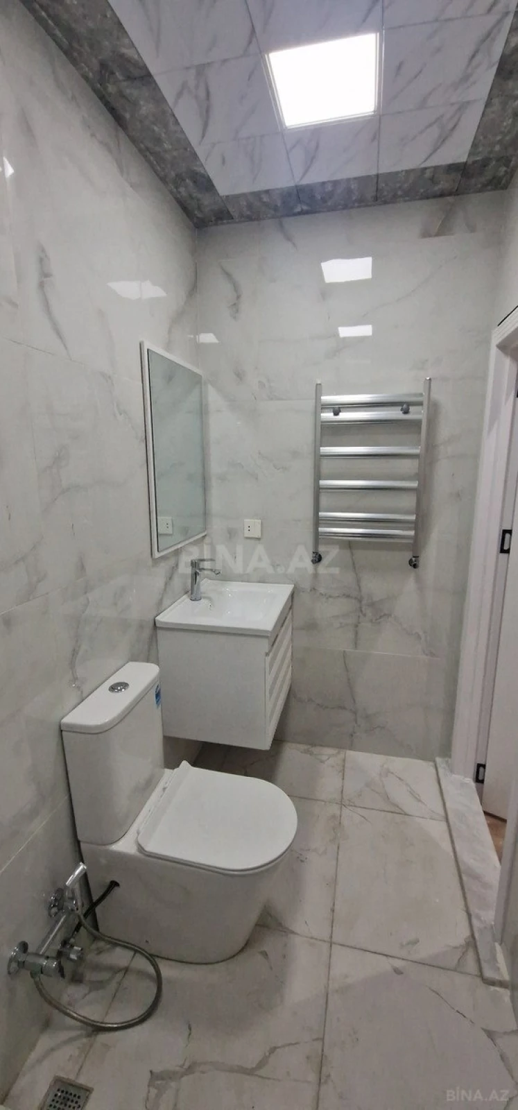 Kirayə verilir 2 otaqlı mənzil 65 m²