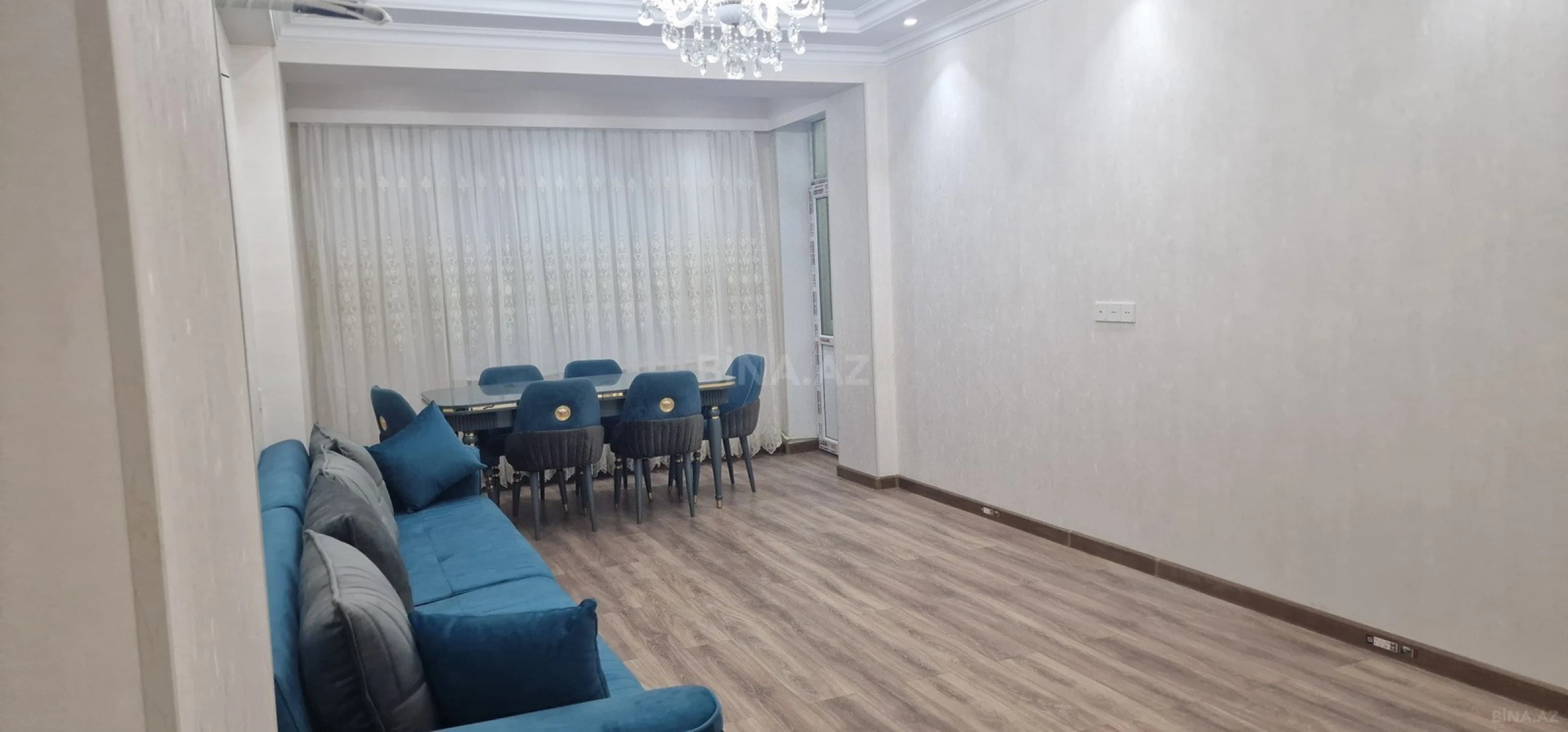 Kirayə verilir 2 otaqlı mənzil 65 m²
