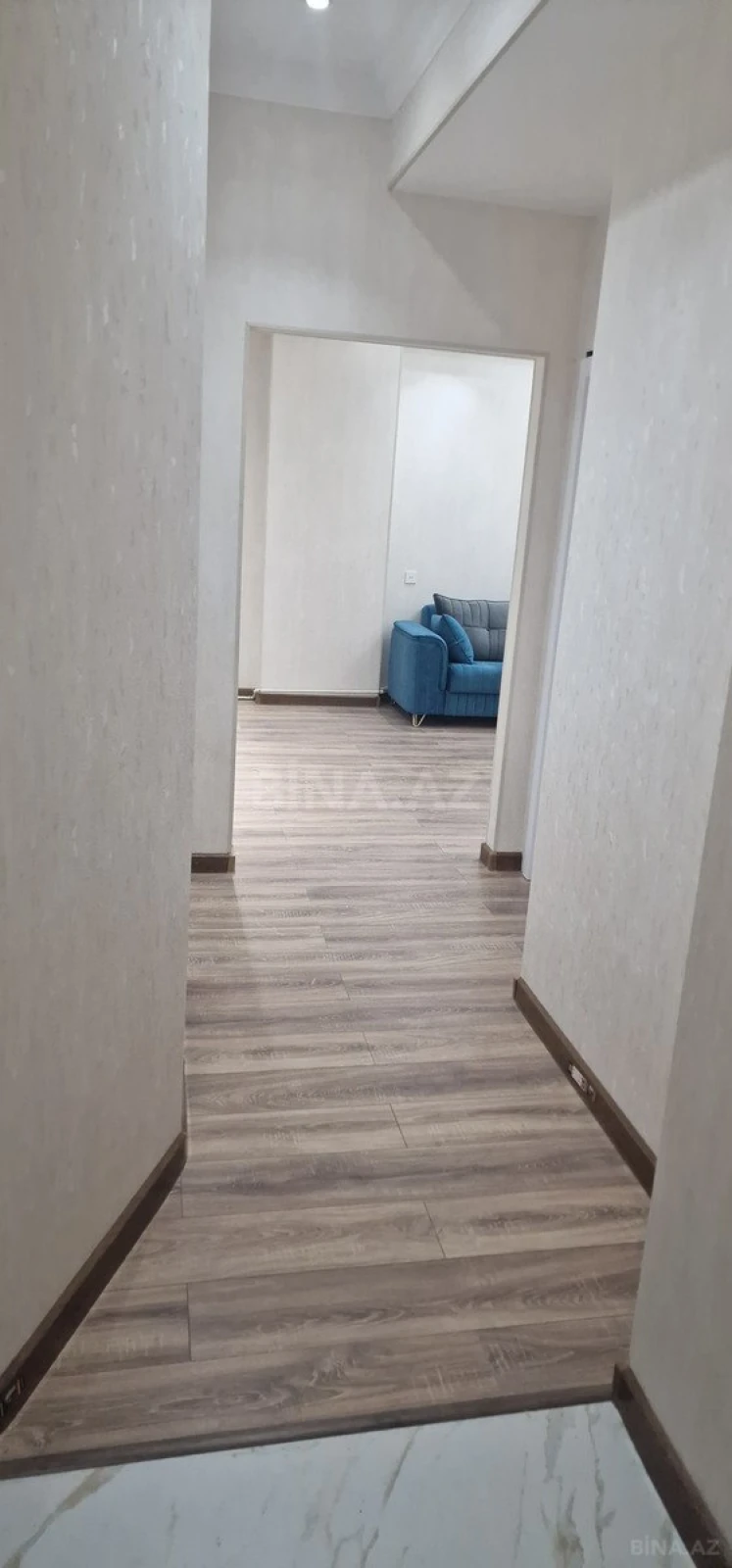 Kirayə verilir 2 otaqlı mənzil 65 m²