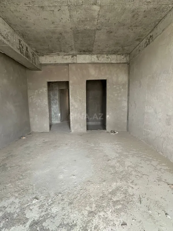 Satılır 3 otaqlı mənzil 130 m²