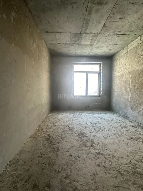 Satılır 3 otaqlı mənzil 130 m²