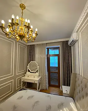 Satılır 4 otaqlı mənzil 124 m²