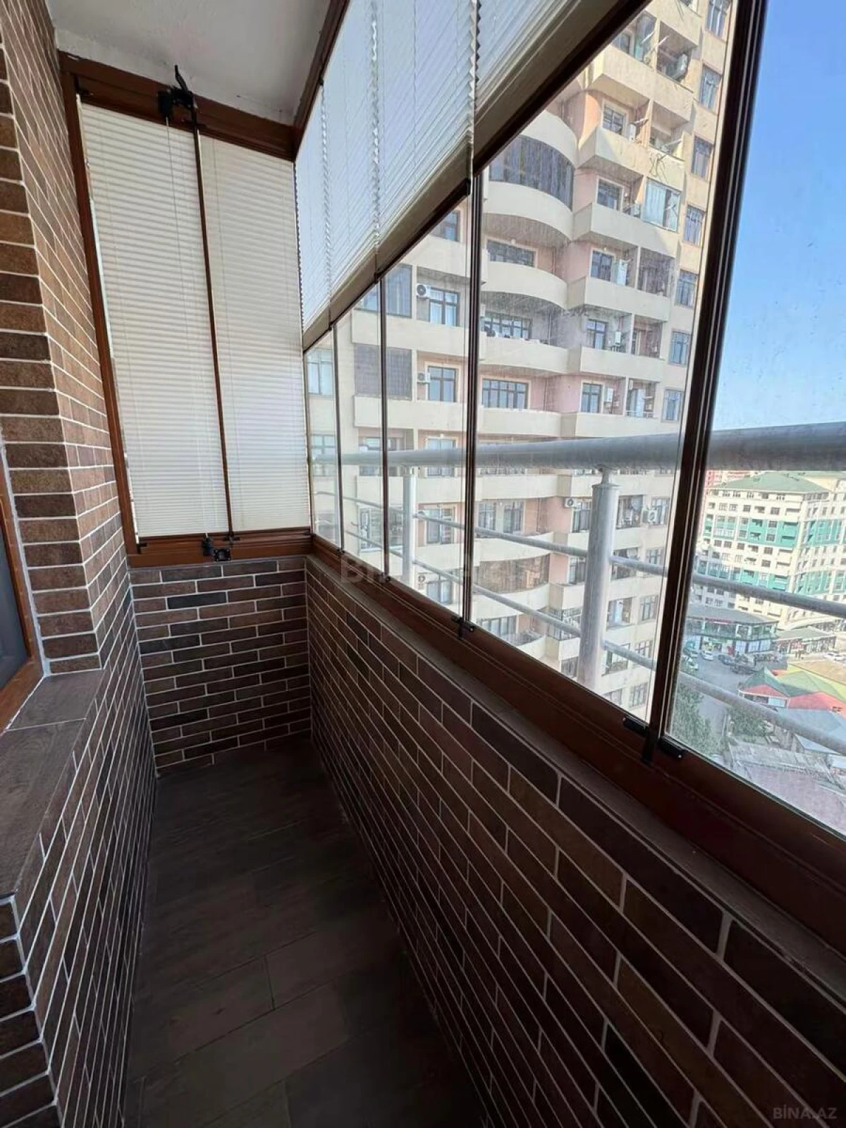 Satılır 3 otaqlı mənzil 127 m²