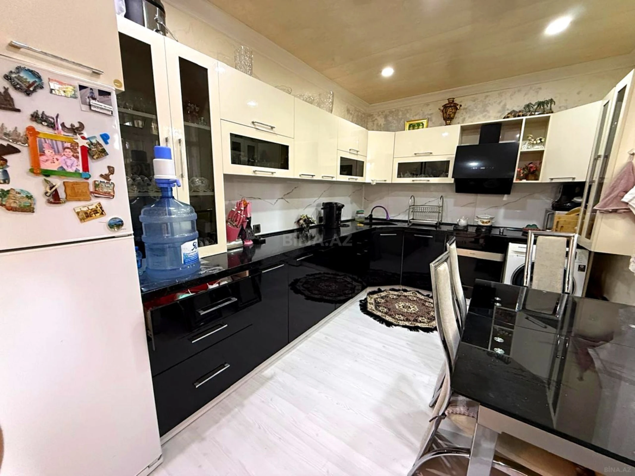 Satılır 5 otaqlı həyət evi 150 m²