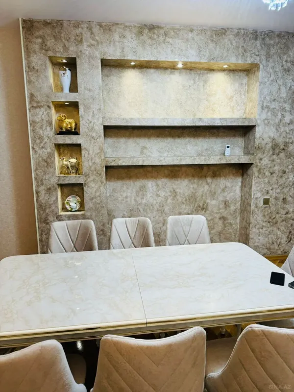 Kirayə verilir 4 otaqlı mənzil 160 m²