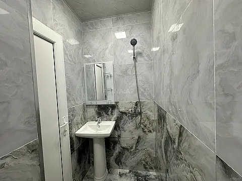 Satılır 1 otaqlı mənzil 33 m²