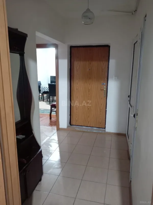 Kirayə verilir 2 otaqlı mənzil 70 m²