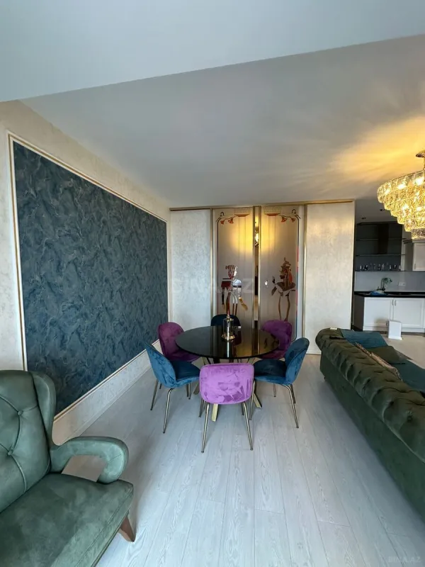 Kirayə verilir 2 otaqlı mənzil 70 m²